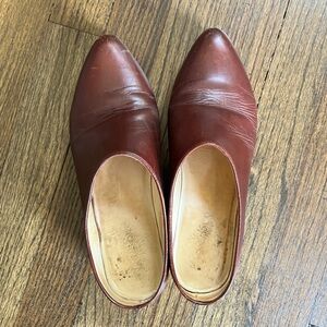 Nisolo Sofia 7.5 GUC